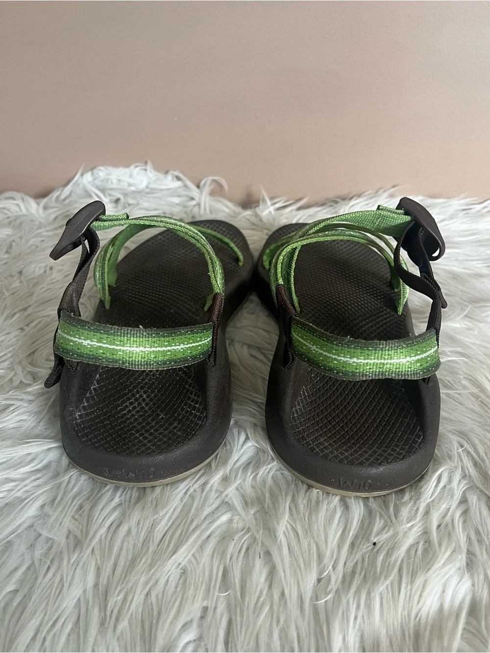 {Chaco} Z/1 Unaweep Sandal with Green Straps - Womens 10